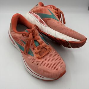 Brooks Adrenaline GTS 22 Women’s 7.5 B Coral Orange Running Shoes Sneakers